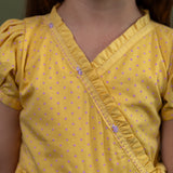 closeup of crossover detail