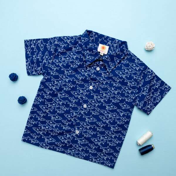 Blue cotton shark printed boys' shirt